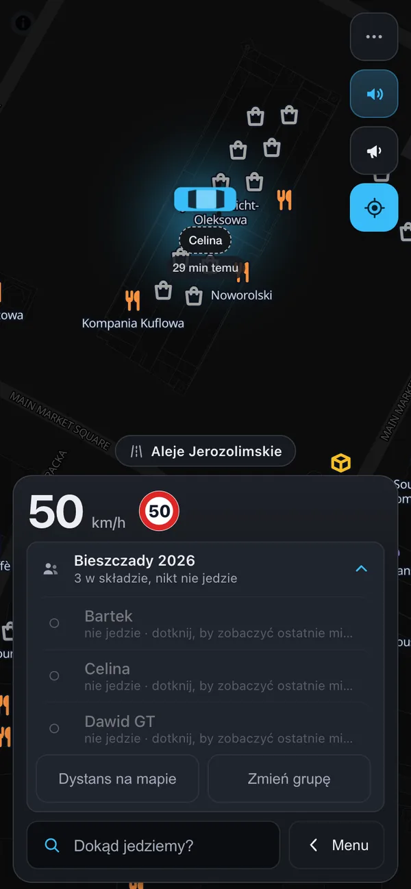 Grupa na mapie w trybie nocnym